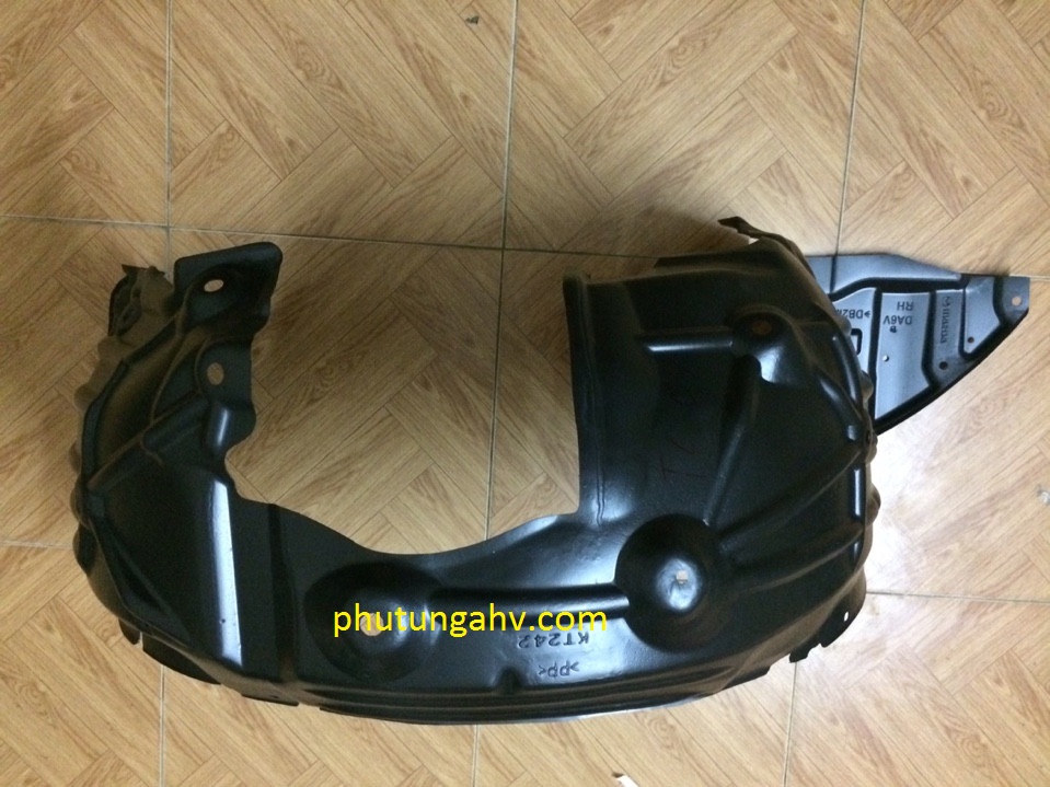 Chắn bùn lòng rè Mazda 2 2015